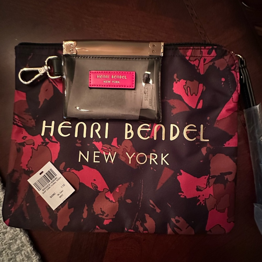 NWT Henri Bendel NY Camo Print Nylon Satin Tote Wristlet & Coin Purse Set Mint